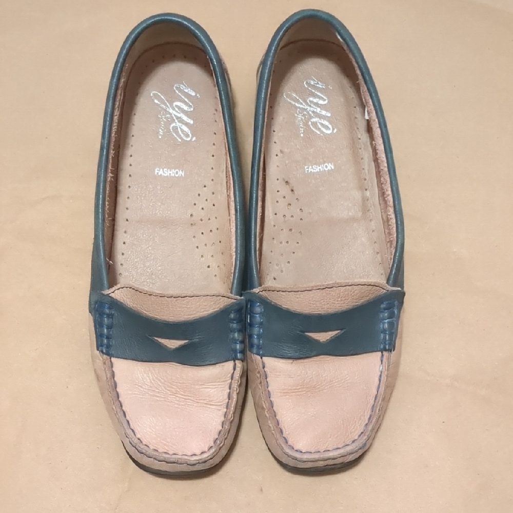 Women's Blue and Tan Loafers